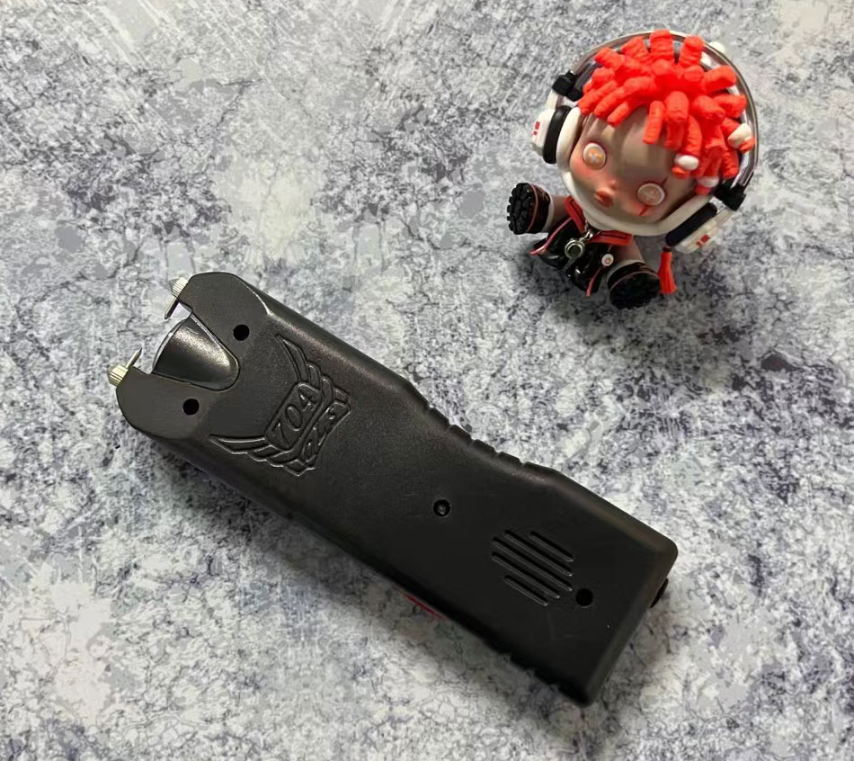 704超高压电击器
