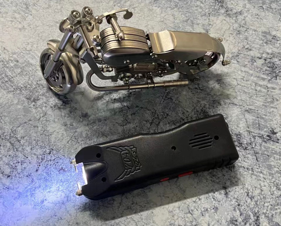 704超高压电击器